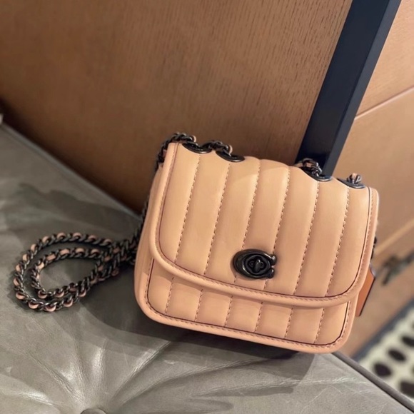 ✨Coach (NWOT) Madison Crossbody Bag✨ - Picture 2 of 8